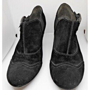 Madison Dallas Black Ankle Booties Size 8.5 8 1/2 Excellent Preowned Condition